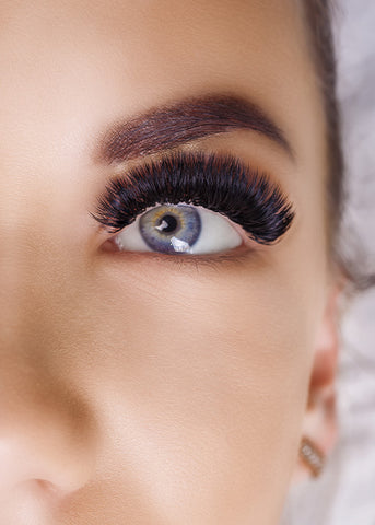 9D eyelash extensions