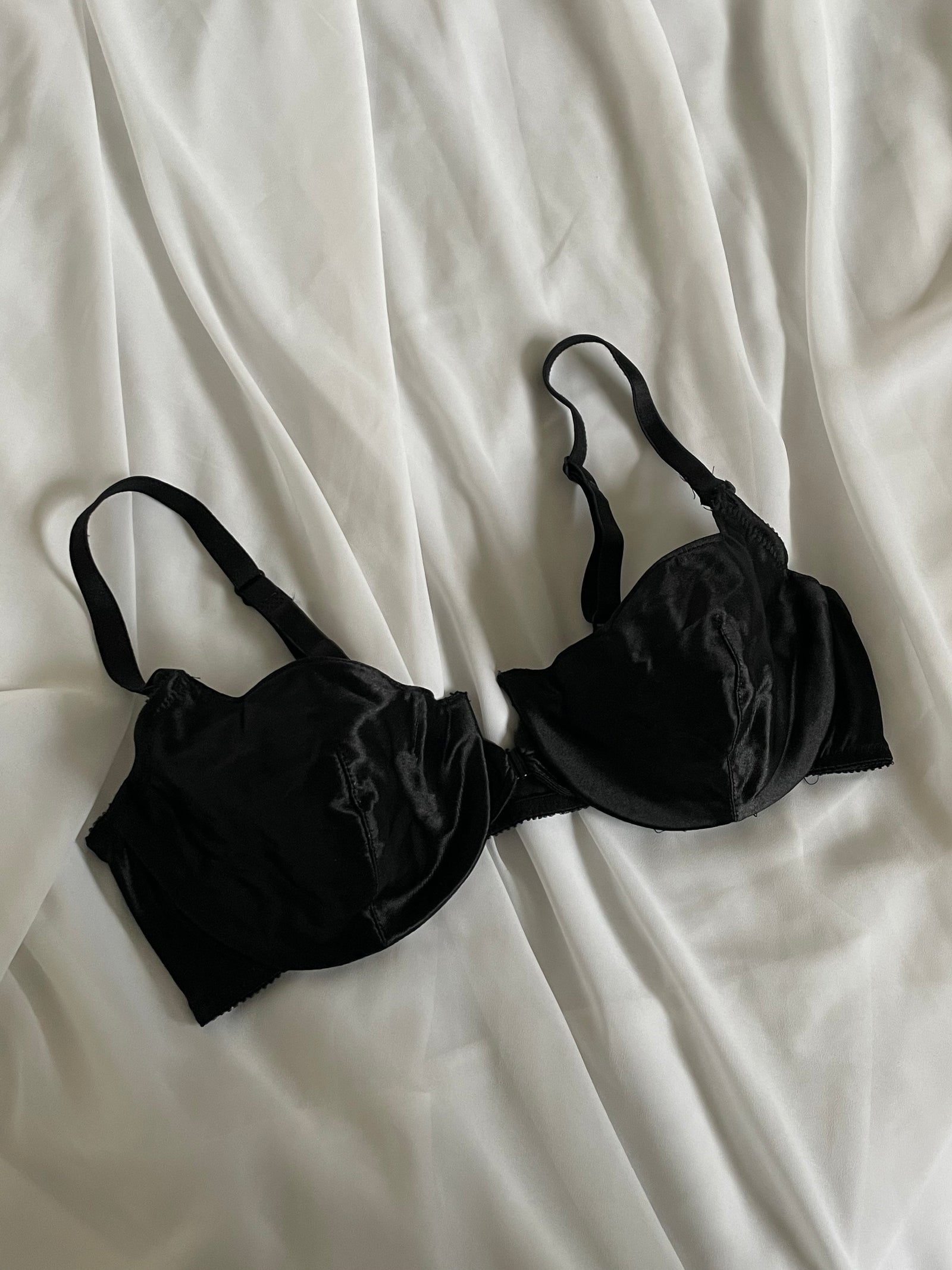 Rare Christian Dior blue silky bra, size 34D - alizeegarments