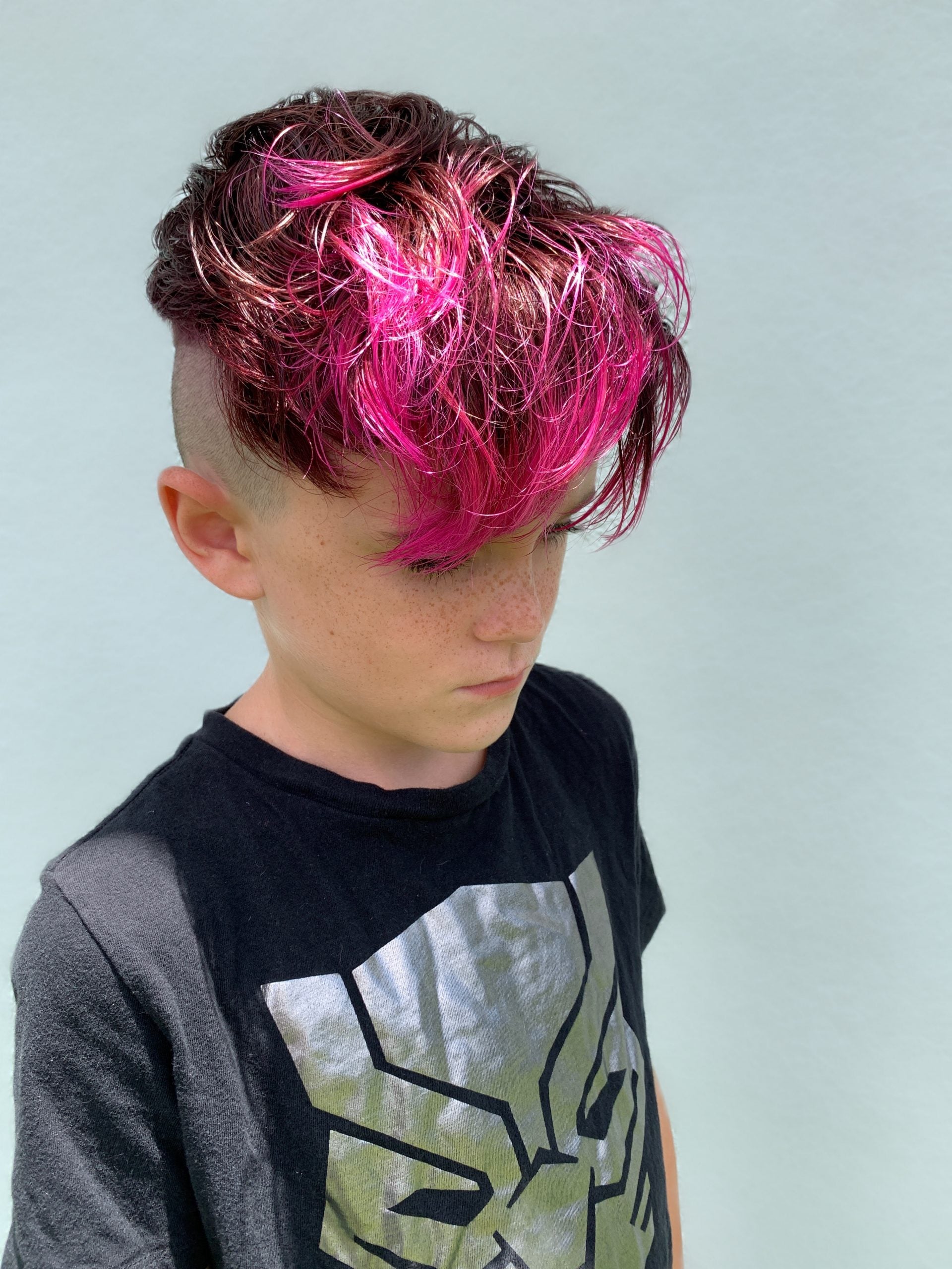 boys with pink hair