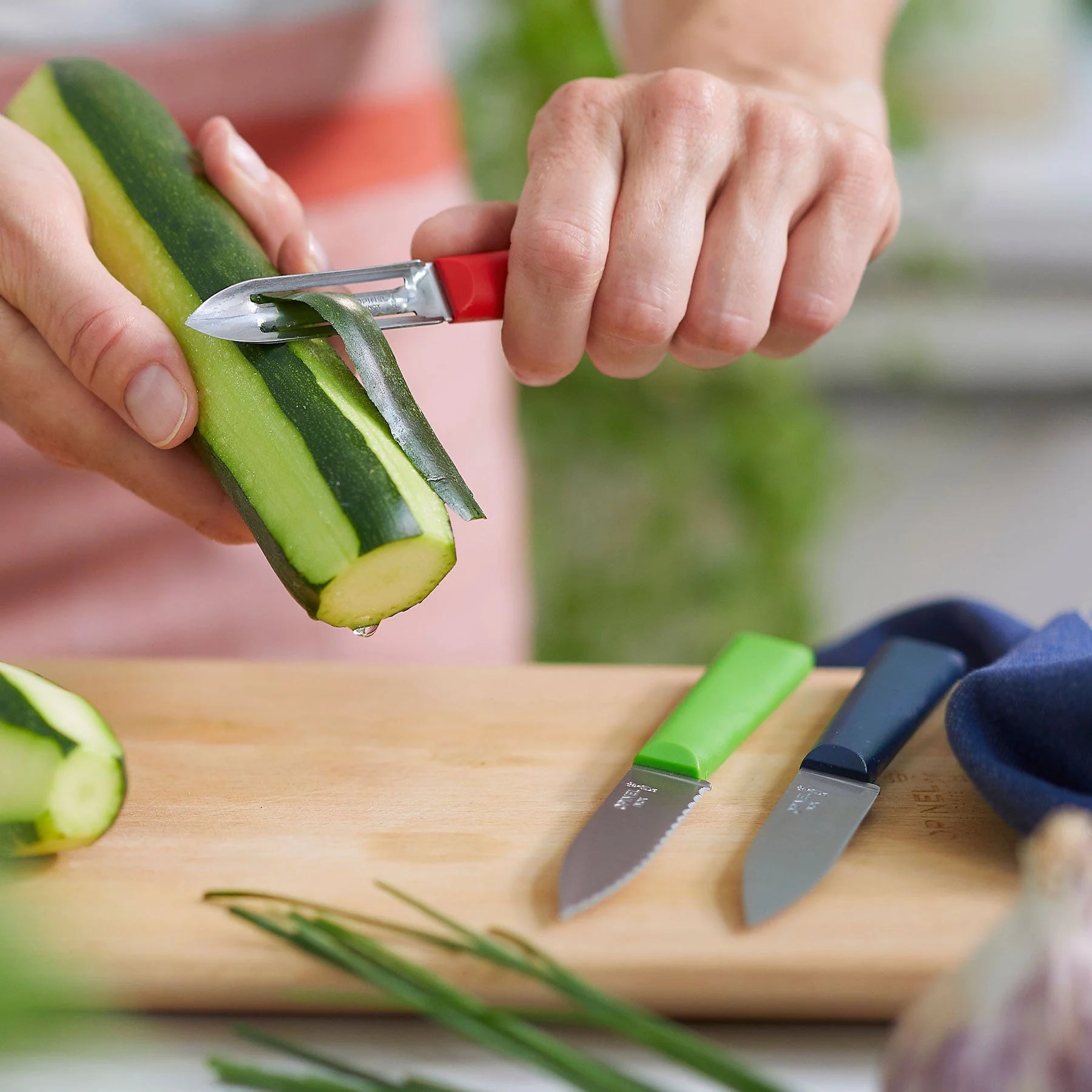 Opinel Essentials+ Small Kitchen Prep Knife Set - Image 4