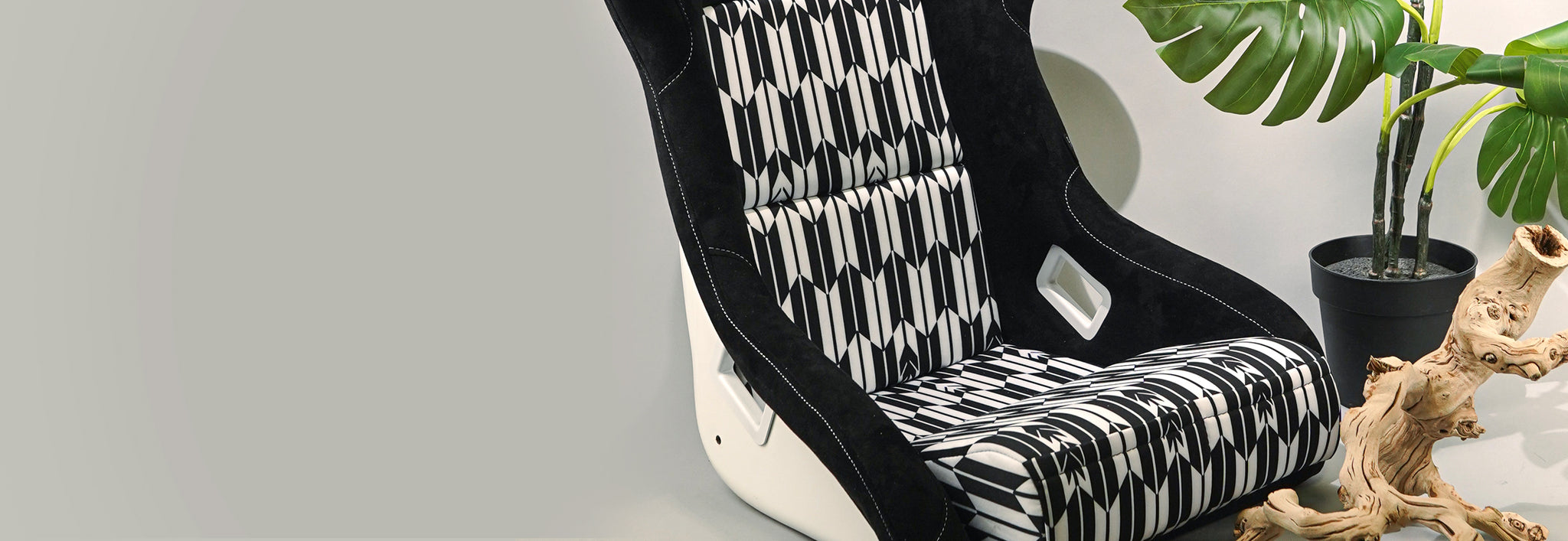 FIA Competition full halo carbon seat - Medium – NRG Innovations