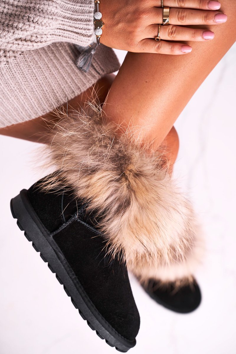 black snow boots with fur