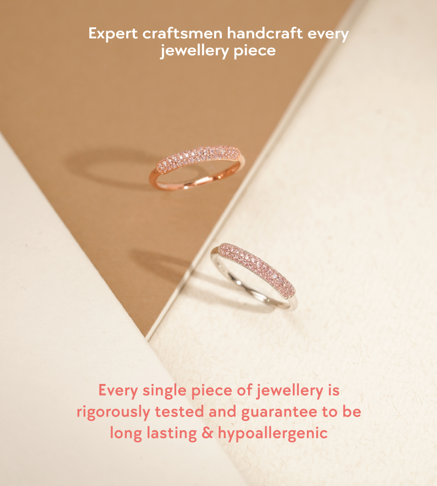 Expert craftsmen handcraft every
jewellery piece
