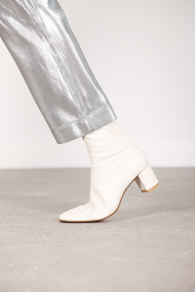 BY FAR SOFIA WHITE LEATHER ANKLE BOOTS 