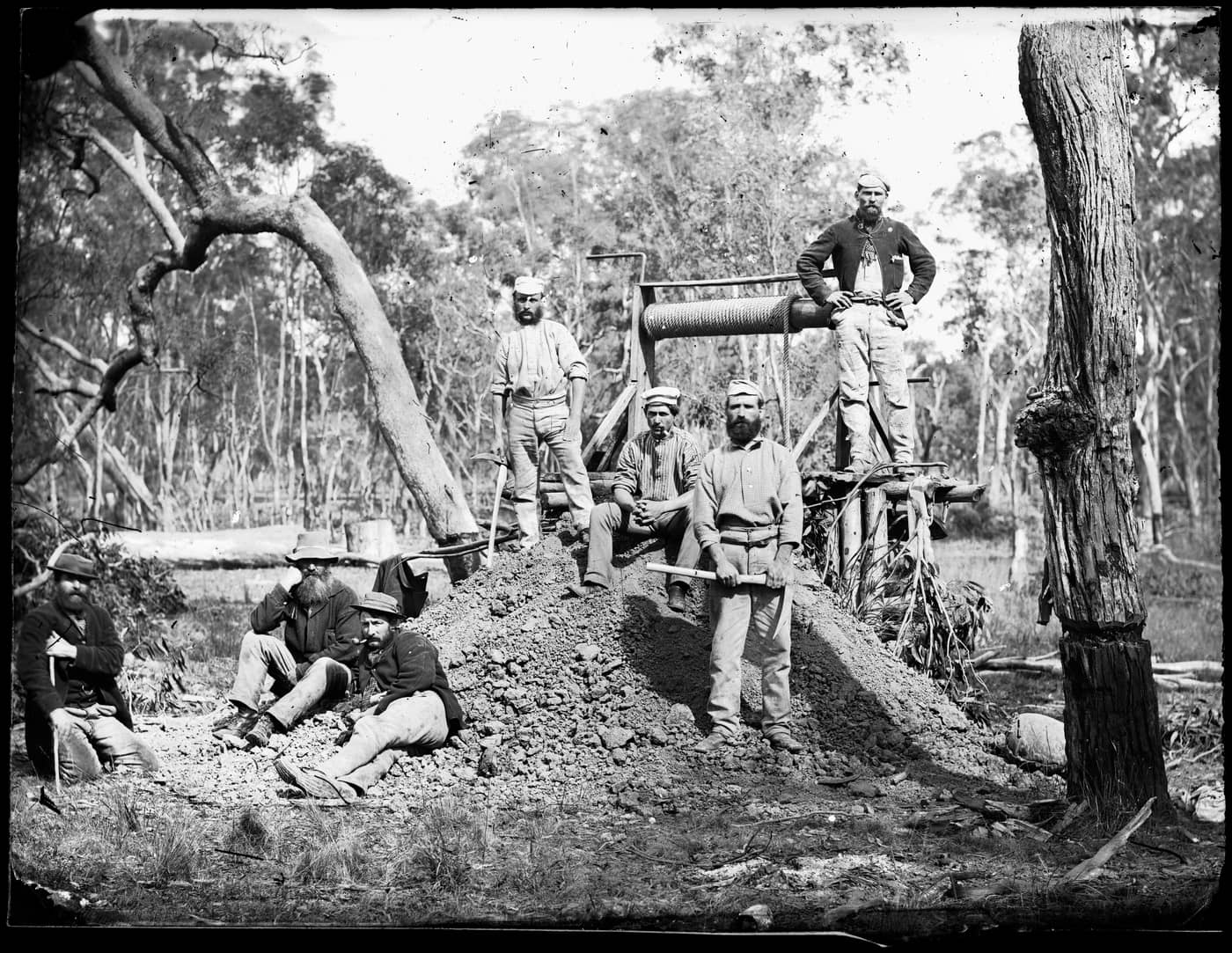 Small gold minehead without shelter and seven miners, Gulgong 1872 Mitchell Library, State Library of New South Wales - The Holtermann Collection