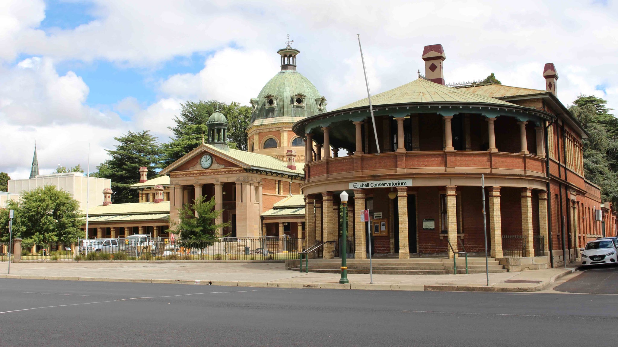 Mitchell Conservatorium Bathurst, Historic BATHURST COURTHOUSE BUILT 1880 