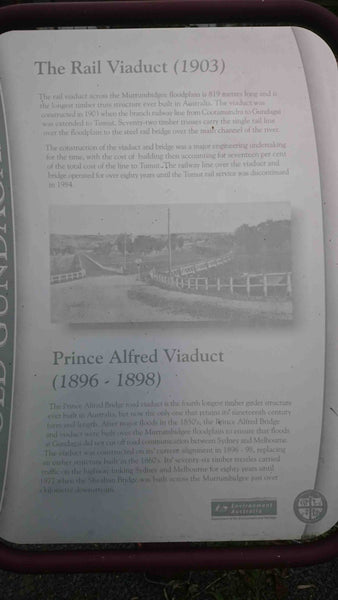 THE PRINCE ALFRED VIADUCT - GUNDAGAI, SOUTH WEST SLOPES NSW Wooden Rail Bridge Murrumbidgee River Historical Information Sign 