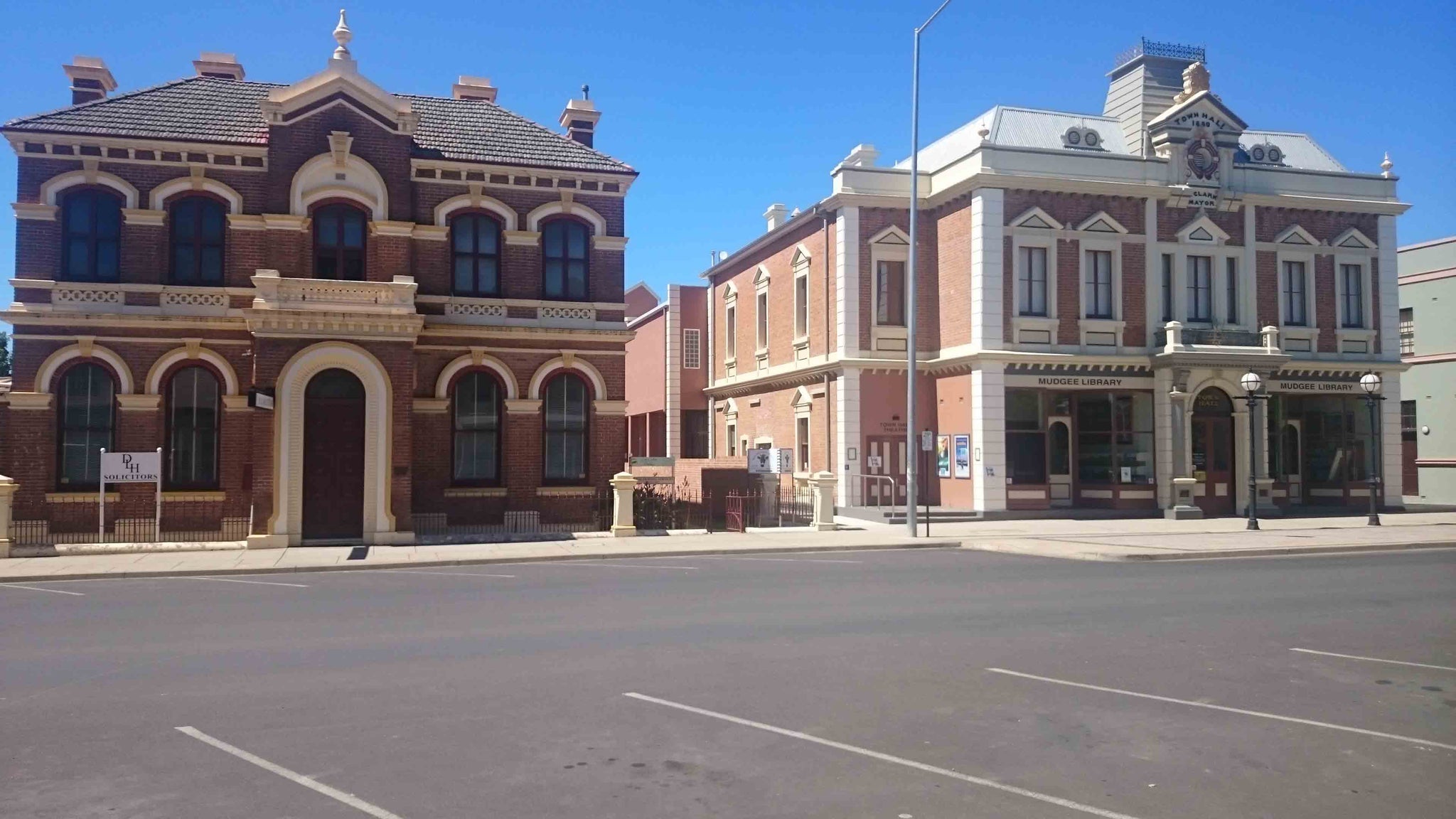 Mudgee town hall heritage building built 1890 Mudgee Mid West region of New South Wales, Kieran Wicks, One Town at a Time, Living Art Lifestyle