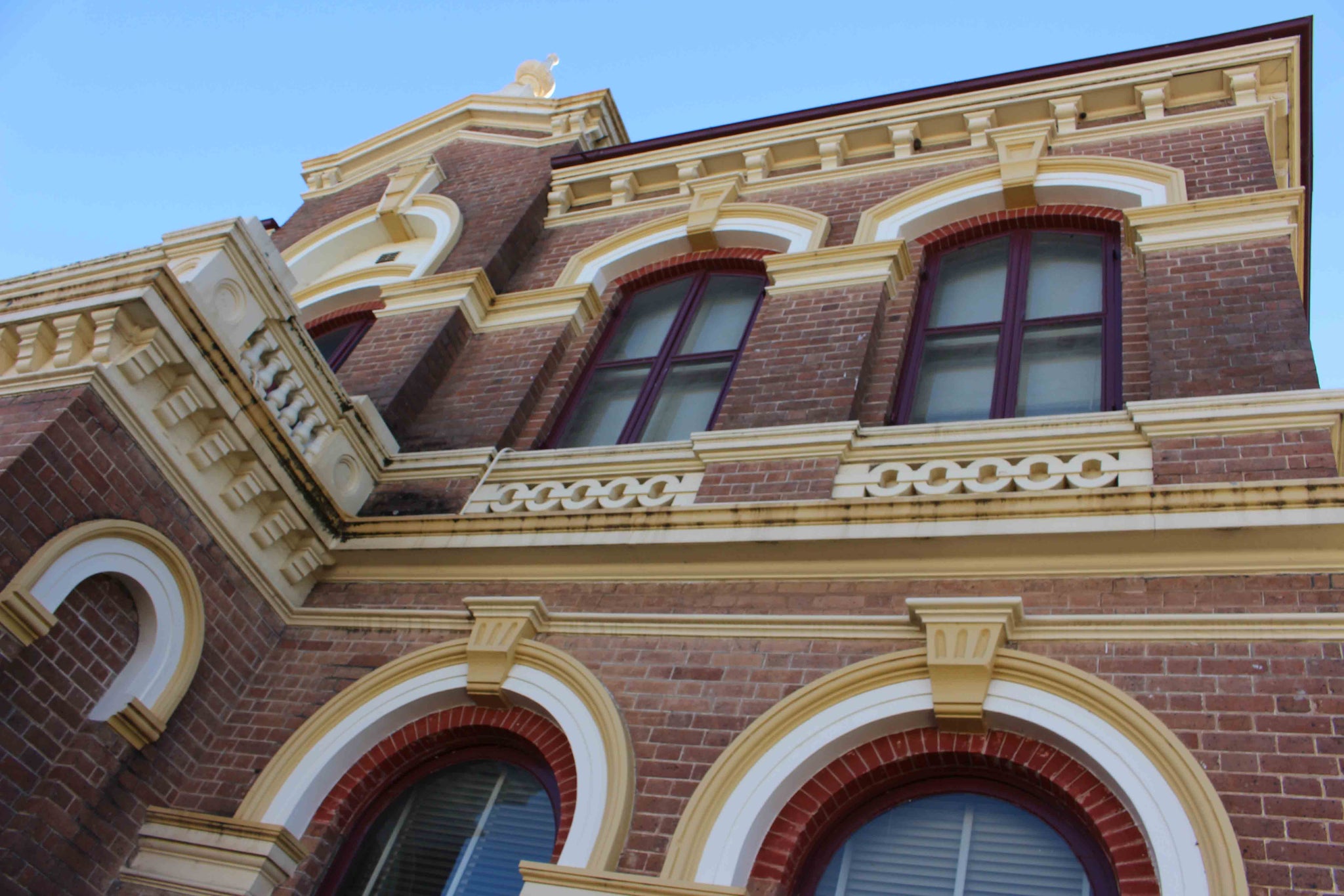 DLH Solicitors historical heritage building next to old Town Hall near Mudgee. Pioneer Ruins, Louisa Lawson One Town at a Time, Kieran Wicks, Living Art Lifestyle. 