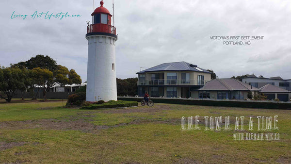 RED AND WHITE LIGHTHOUSE PORTLAND VICTORIA AUSTRALIA