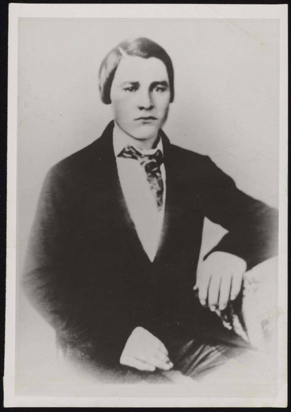 Peter Lawson, portrait of Henry Lawson's father, approximately 1900.  https://nla.gov.au:443/tarkine/nla.obj-1639476516