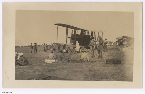 https://www.catalog.slsa.sa.gov.au:443/record=b3197836~S1  1919 November 26  - Vickers Vimy surrounded by onlookers at Delhi, India 25-27/11/19