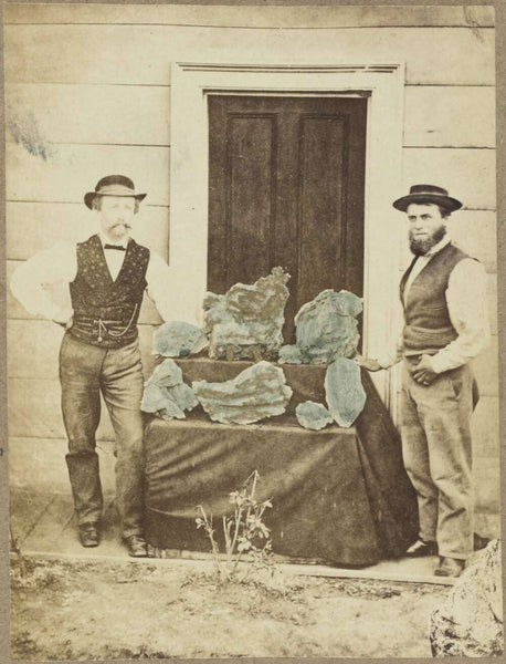Gold nuggets from the Star of Hope mine, with B.O. Holtermann on left and Louis Beyers on right of doorway, Hill End, New South Wales, ca.1872. 