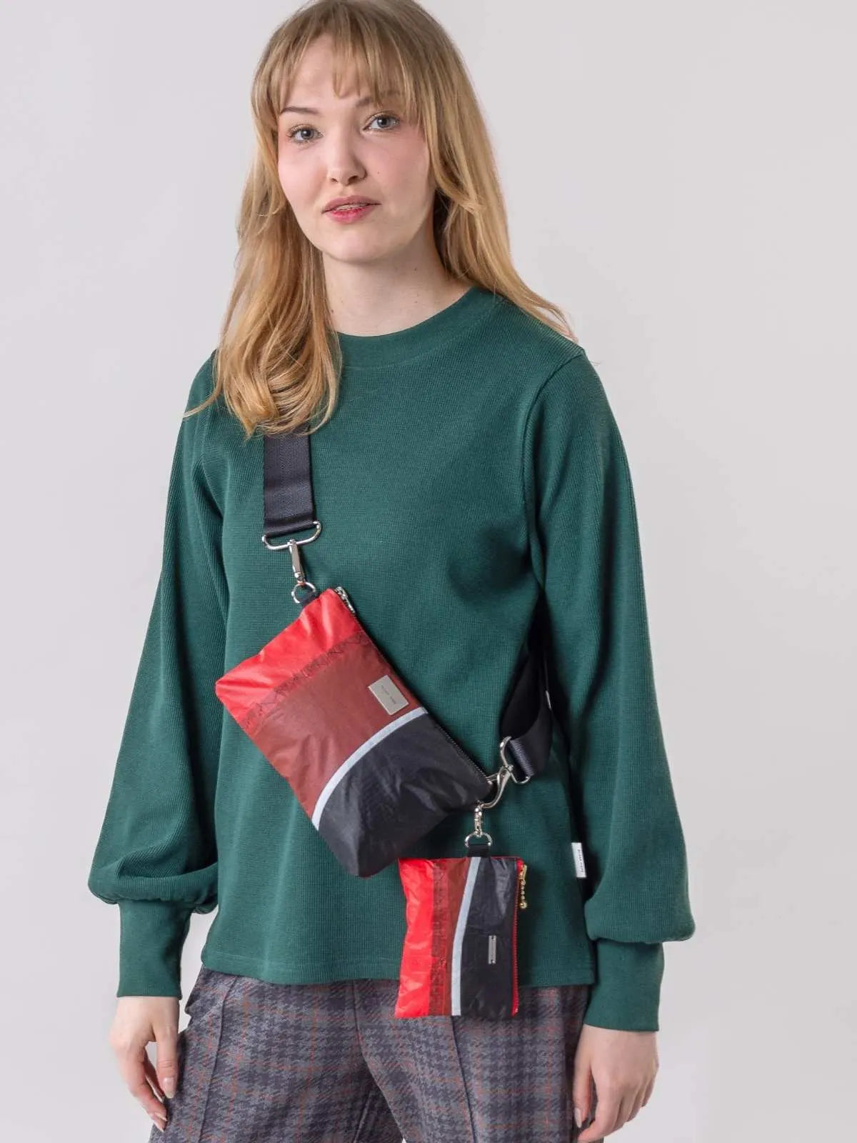 PILVI TEC -laukku Queen of Hearts