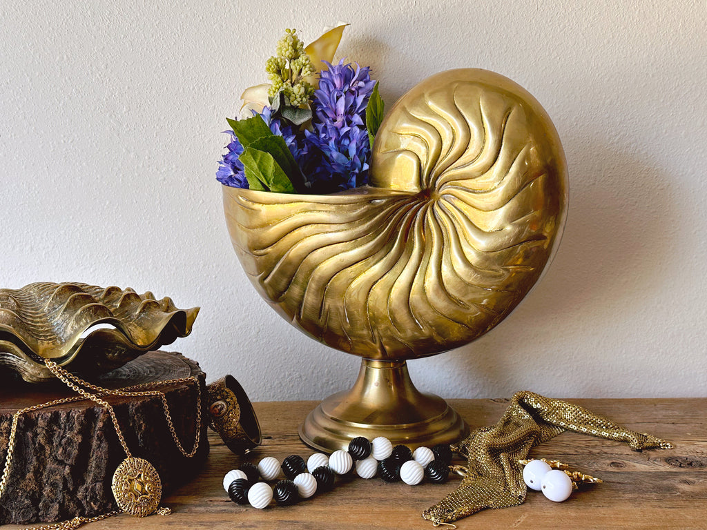 Vintage Brass Clam Shell Trinket Box – The Apartment TO