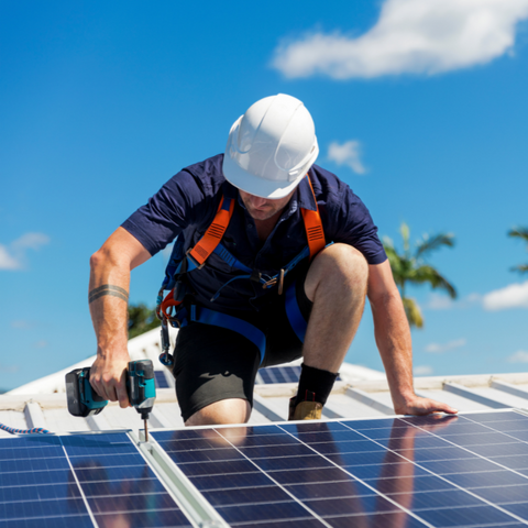 INSTALLATEUR-PROFESSIONEL-DE-PANNEAU-SOLAIRE-PHOTOVOLTAIQUE-NICE-CANNES-MOUGINS-GRASSE-VAR-FREJUS-ANTIBES-MONACO-