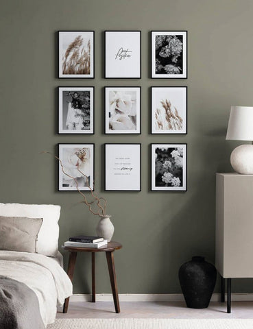 FEATHERS - TIMELESS PICTURED DECORATION
