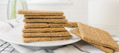 freshly milled flour graham crackers. fresh flour graham crackers. fresh milled flour graham crackers. graham cracker recipe.