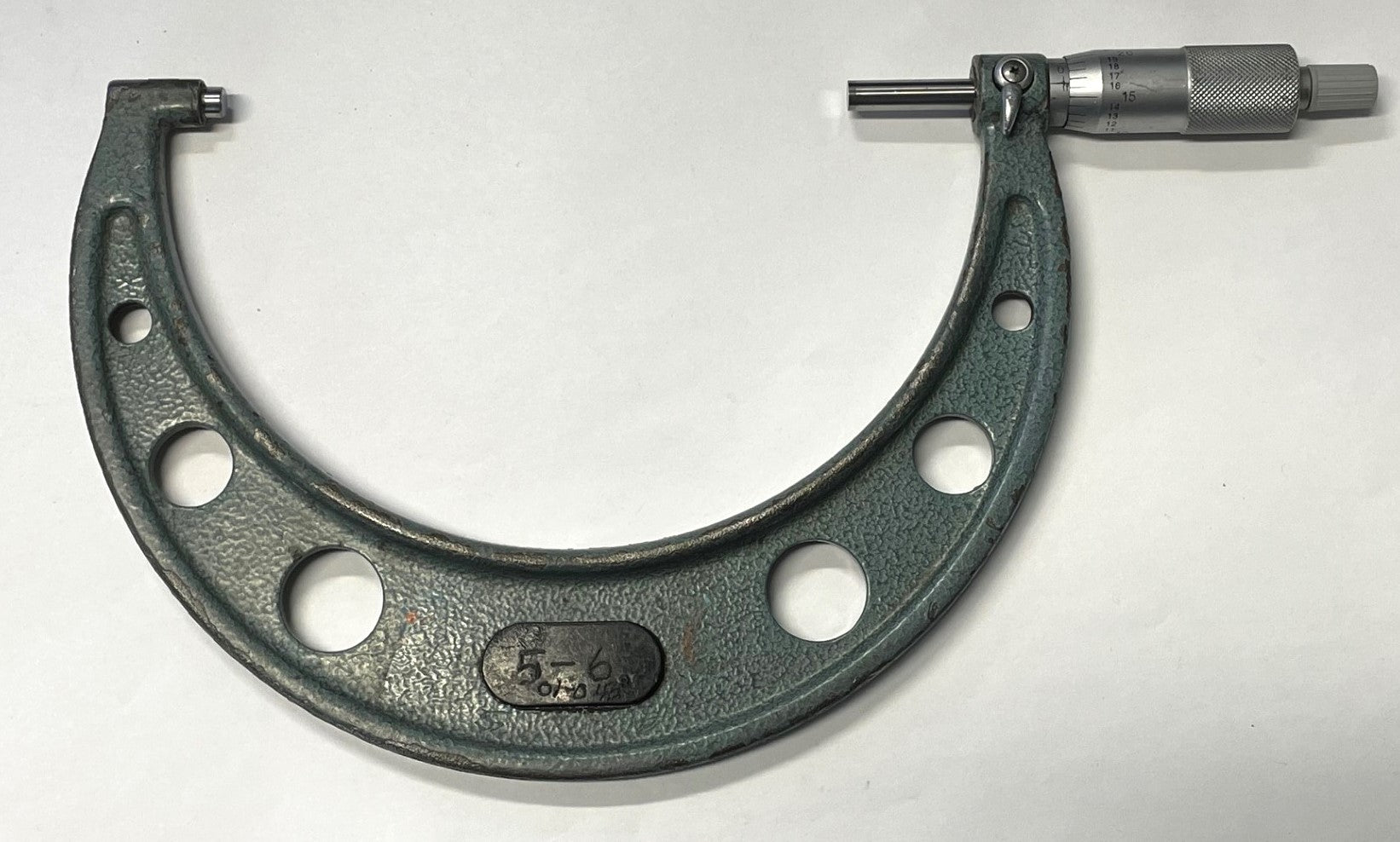 Mitutoyo 103-181 Outside Micrometer, 4-5" Range, .001" Graduation *USED/RECONDITIONED*