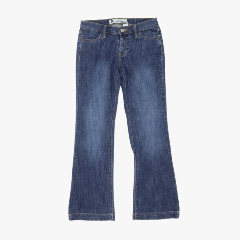 womens-bootcut-jeans.png__PID:30b3d0e2-8418-4278-8525-034afaf35248