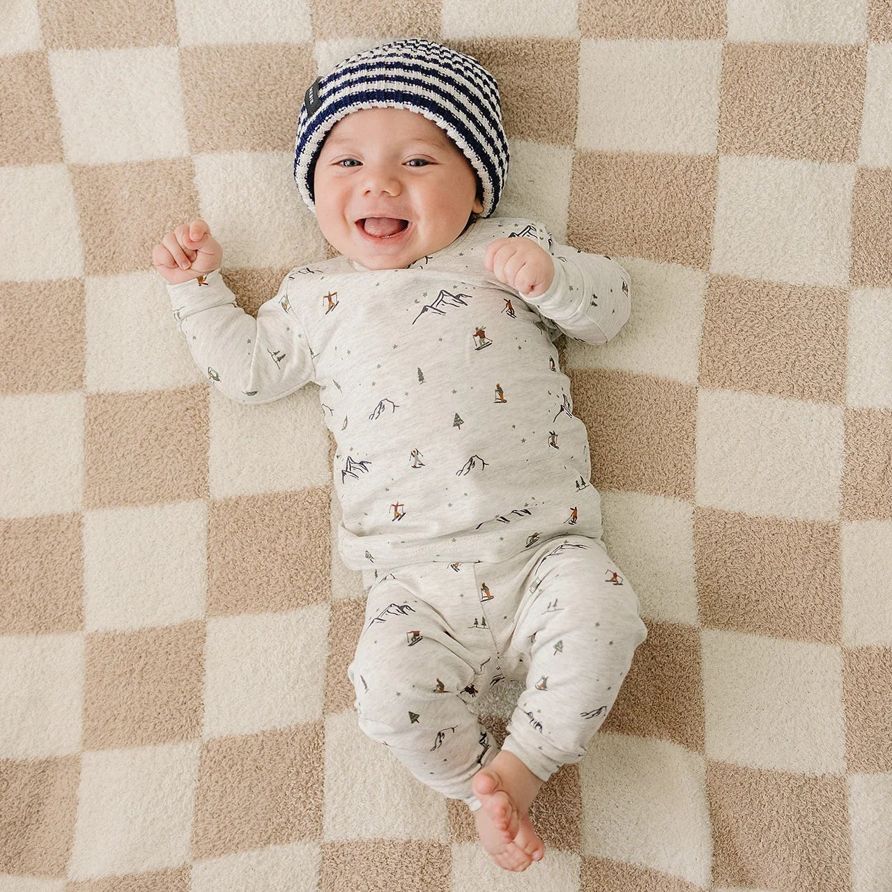 Mebie Baby Cozy Set - Ski Print thumbnail