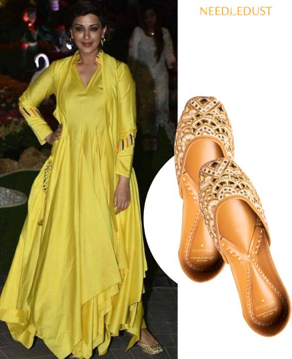 Sonali Bendre IN NEEDLEDUST JUTTI