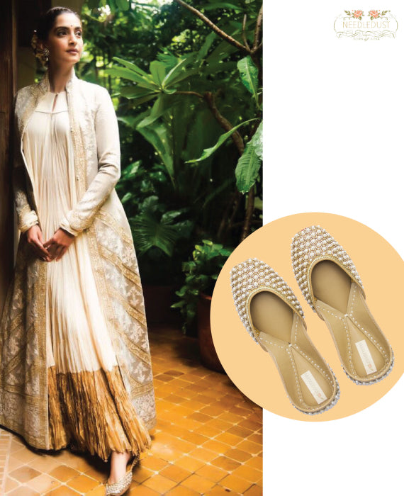 Sonam Kapoor IN NEEDLEDUST JUTTI