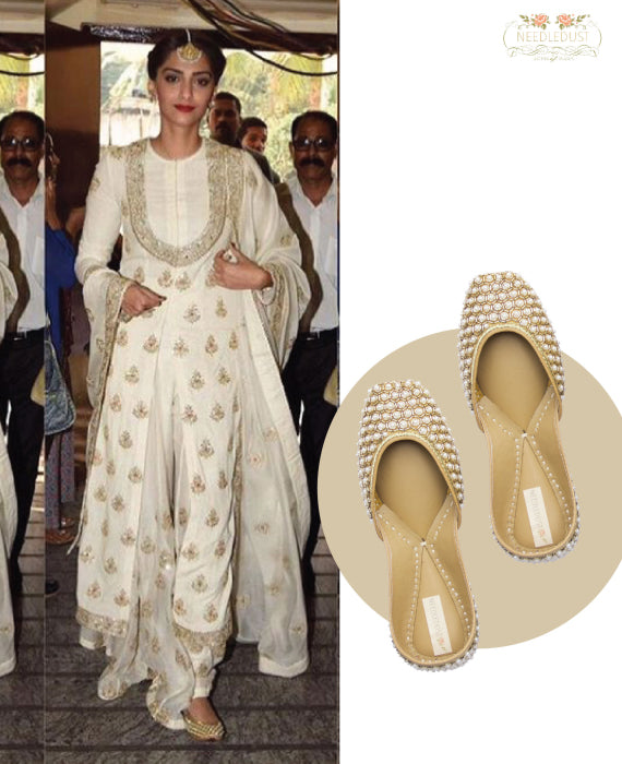 Sonam Kapoor IN NEEDLEDUST JUTTI