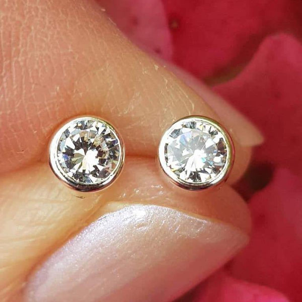 Silver cubic zirconia, 4.5mm circle stud earrings 0