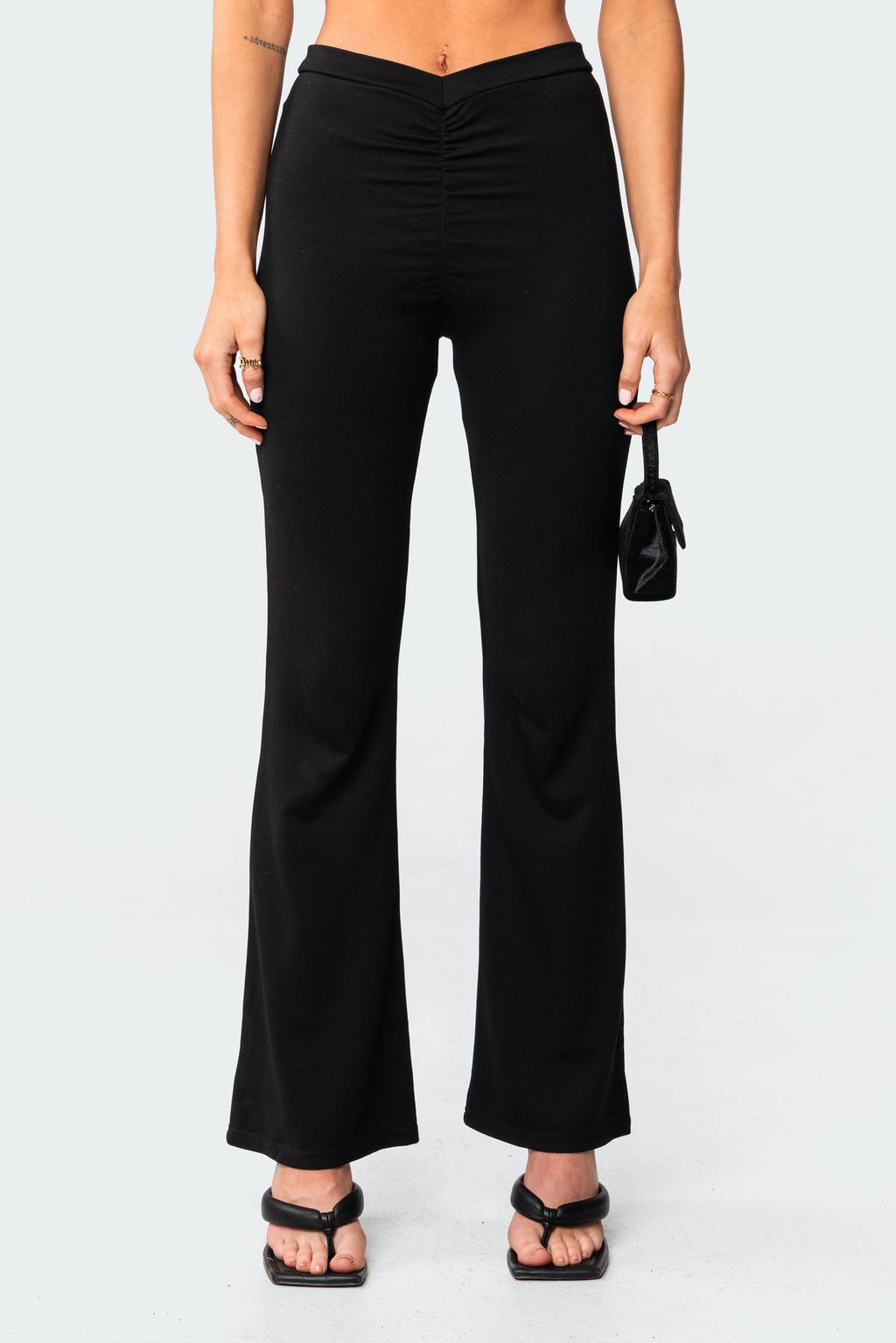 GINA GATHERED V-CUT PANTS – edikted