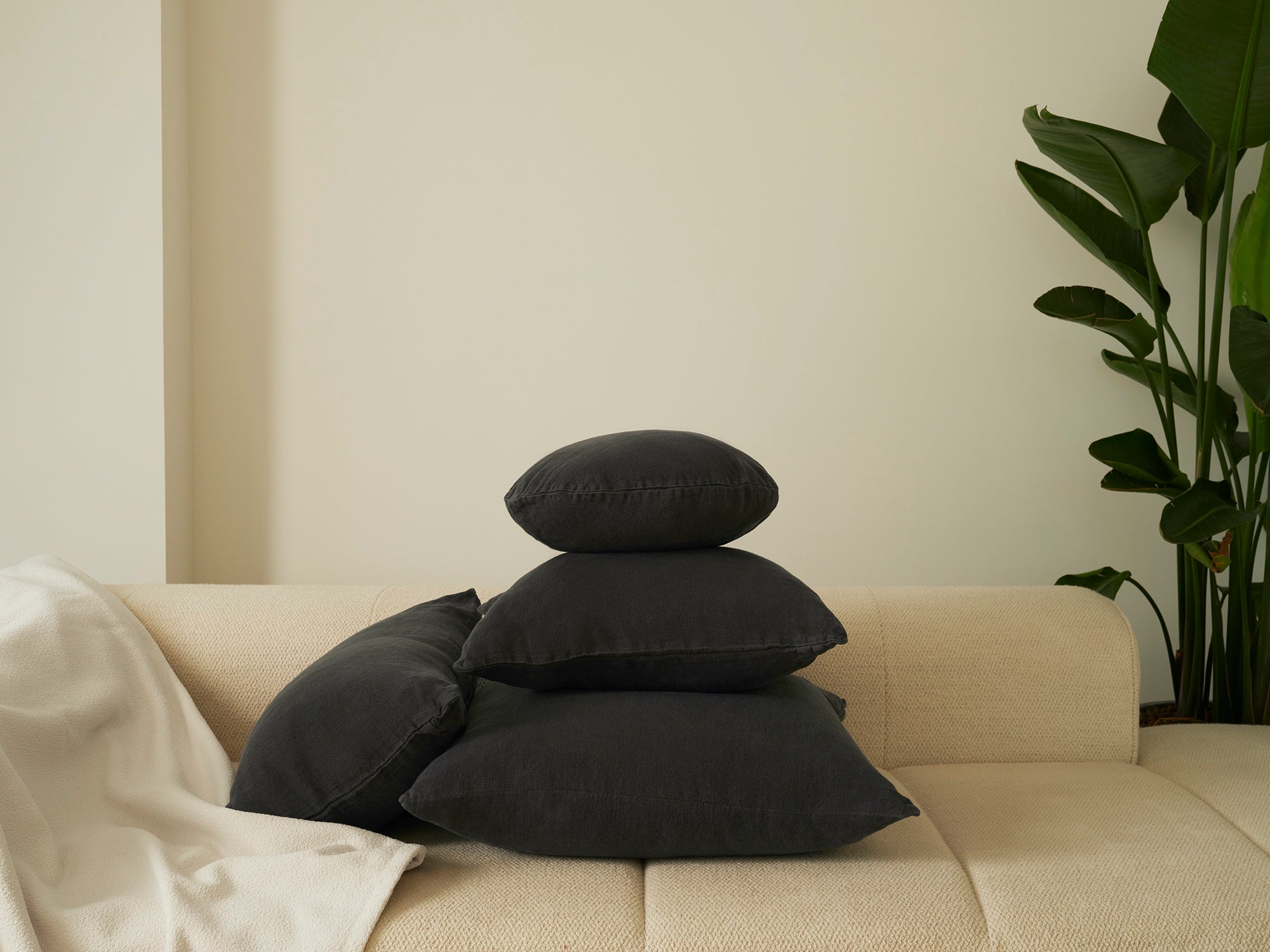 Lumbar Linen - Charcoal Cushion