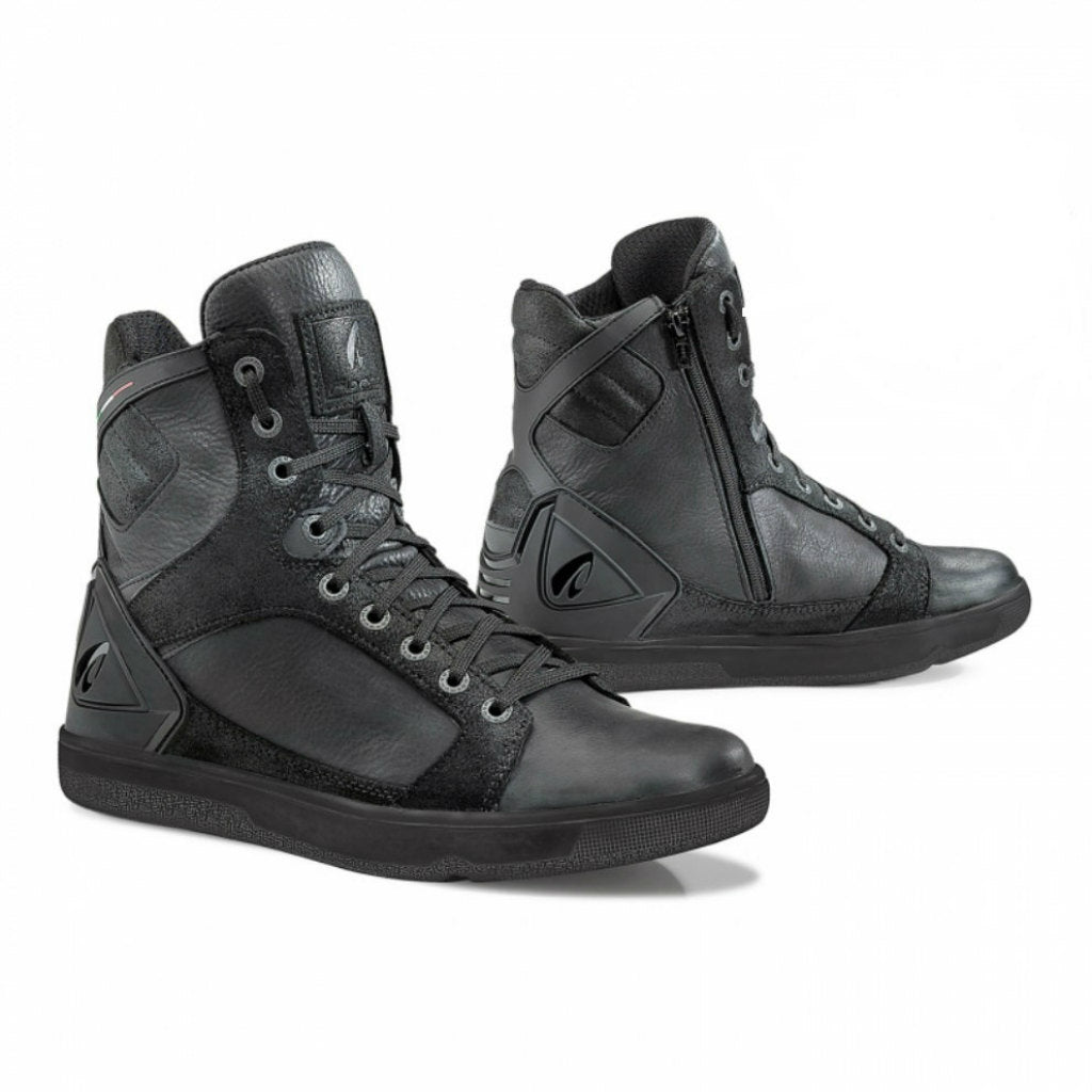 Forma genesis shop boots