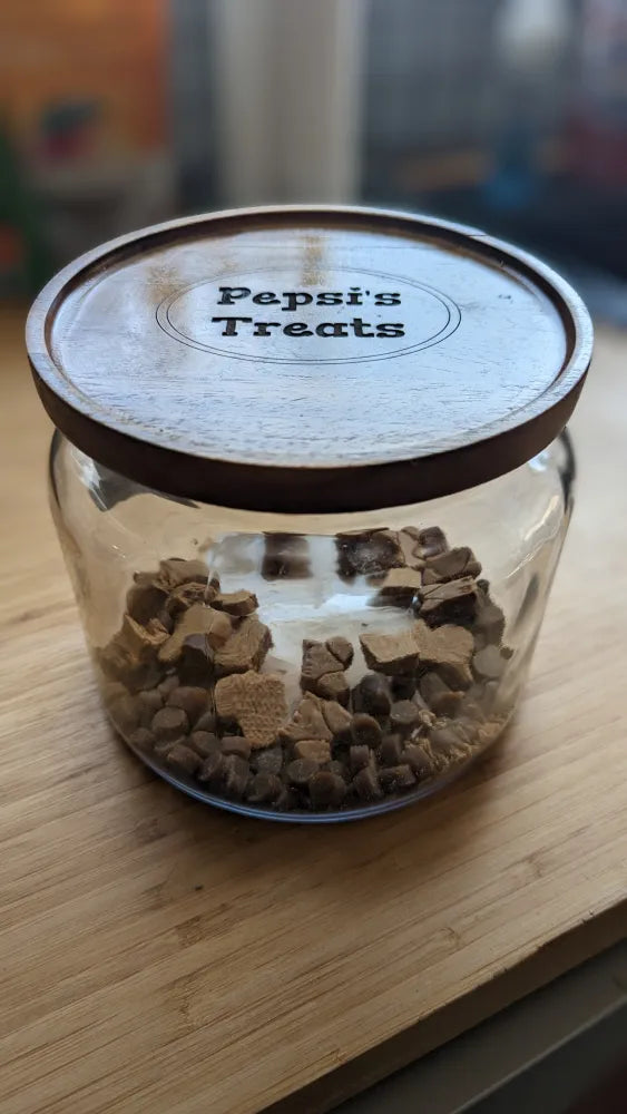 Christmas gifts for dog lovers: engraved dog treats lid