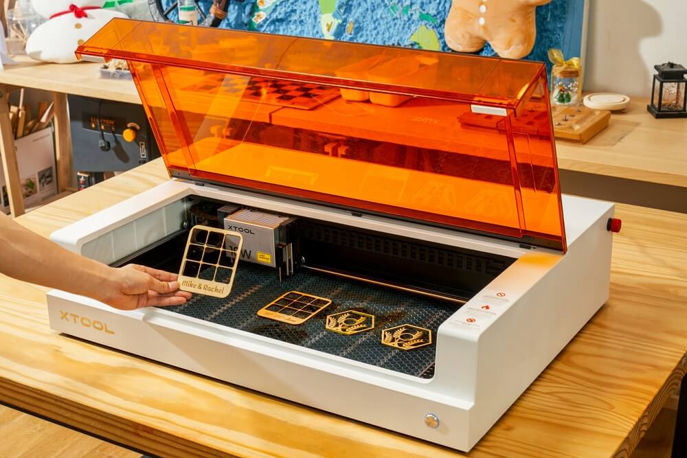 xtool s1 laser engraver