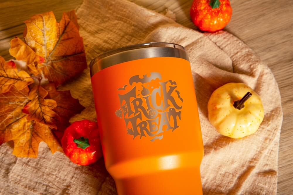 customized tumblers with holiday motif