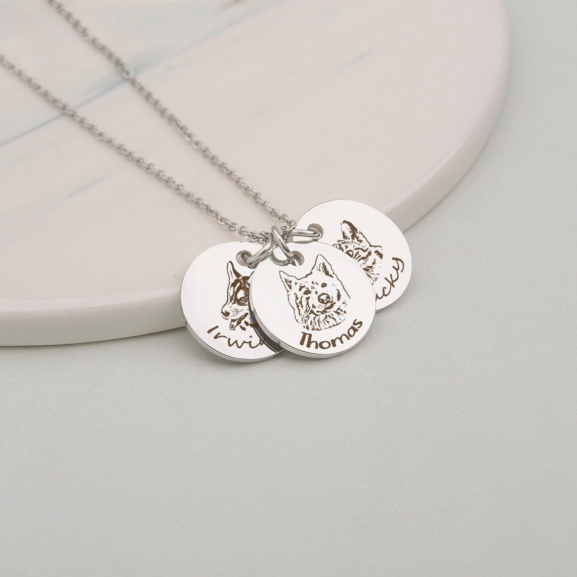 Christmas gifts for dog lovers: personalized dog portrait necklace