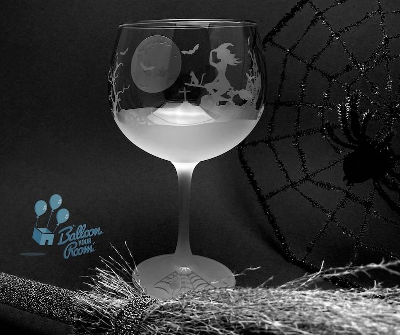 halloween crafts for adults: personalized ballon gin glass