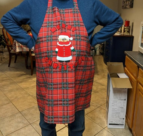 Christmas crafts to sell: apron with mrs. claus on the front