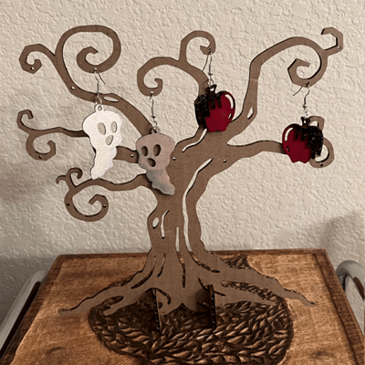 halloween crafts for adults: earrung stand