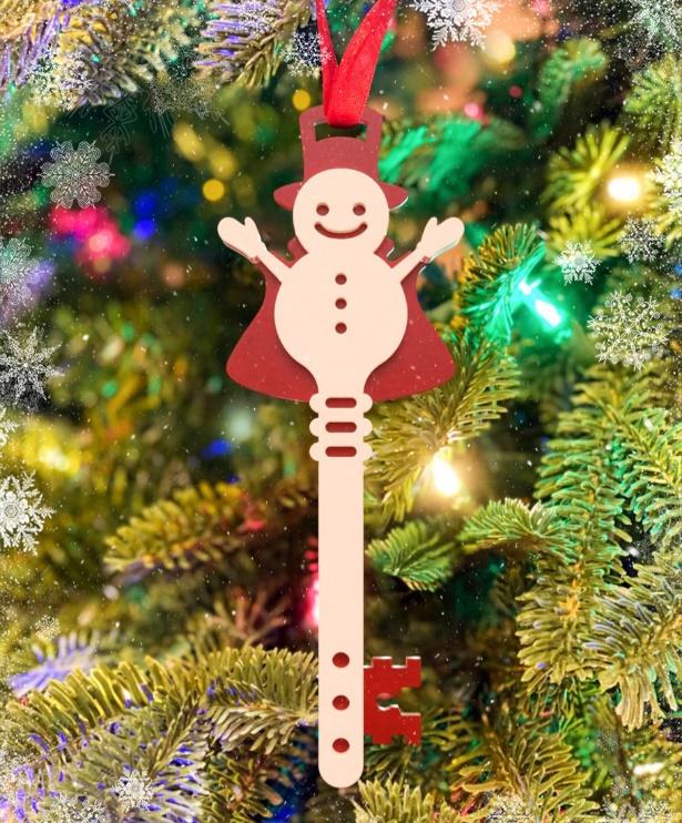 Christmas tree decorations: snowman key