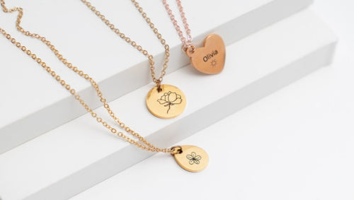 personalized engraved necklaces for mom