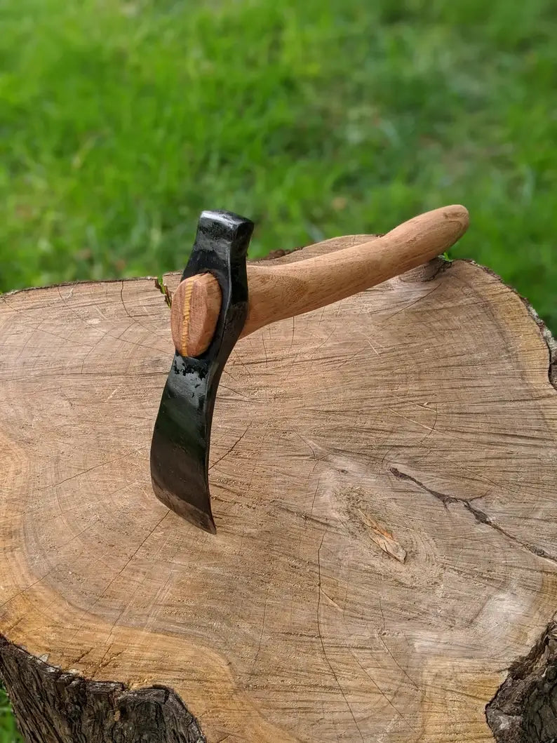 13 of the Best Types of Wood Cutting Tools