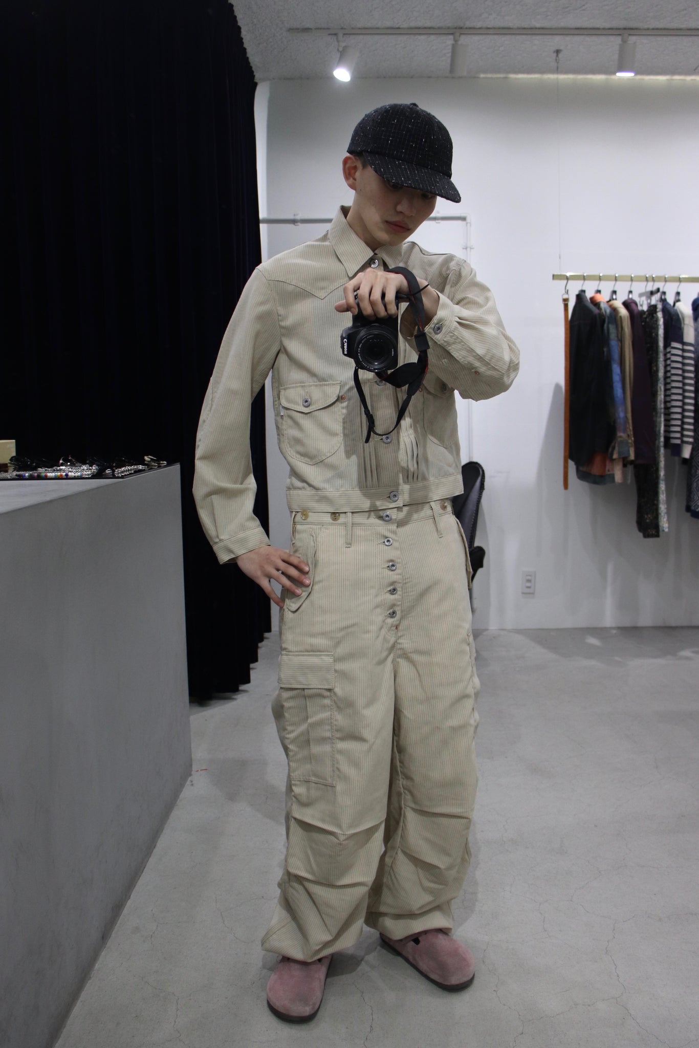 SUGARHILLの22ssのWOOL LINEN HICKORY ARMY CARGO PT