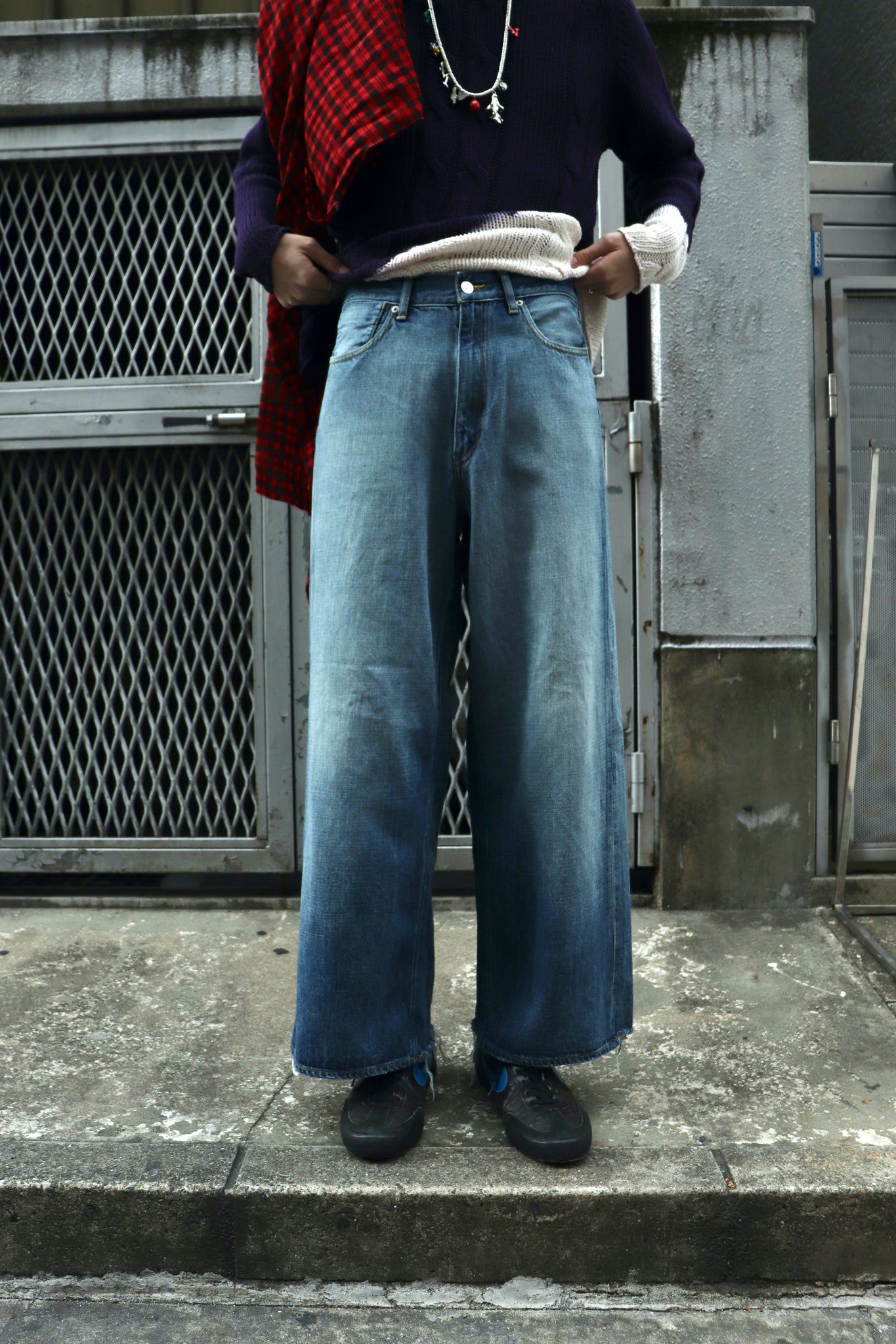 Image of SOE denim pants