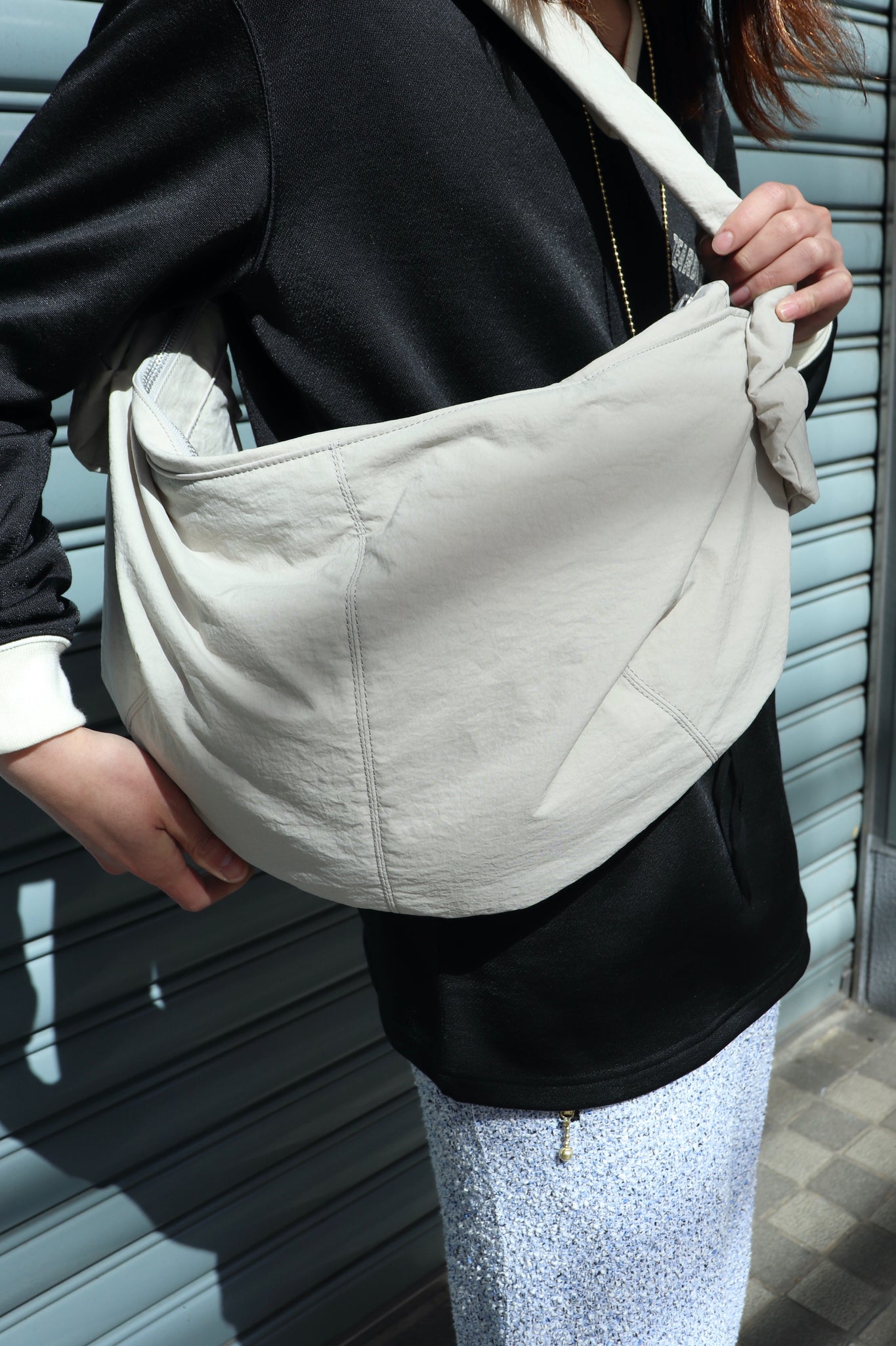 fluss crush cylinder cross bag(L.GRAY)を使用したスタイリング画像