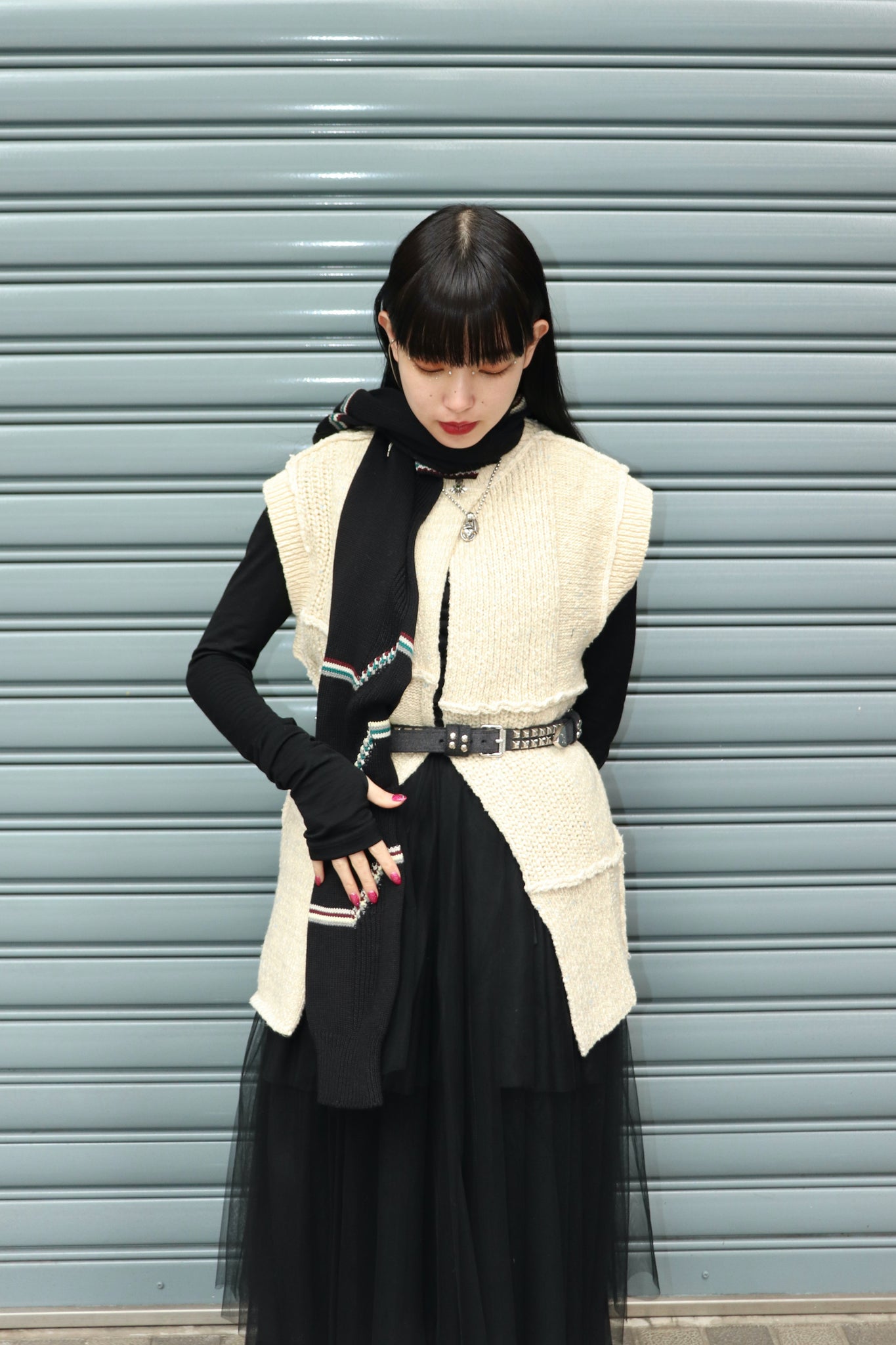 Styling image using SODUK 23ss Zig Zag Knit Scarf