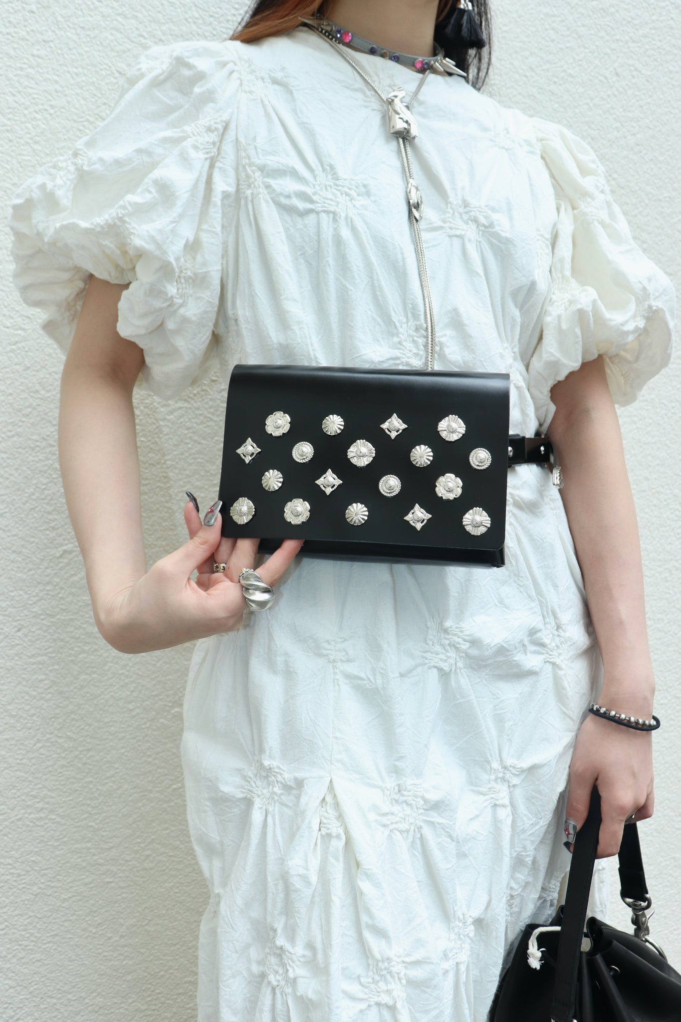 Styling image using TOGA 23AW MOTIEF METAL BELT BAG