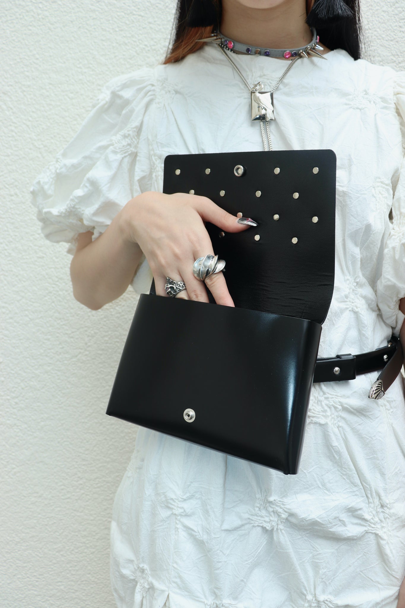 Styling image using TOGA 23AW MOTIEF METAL BELT BAG