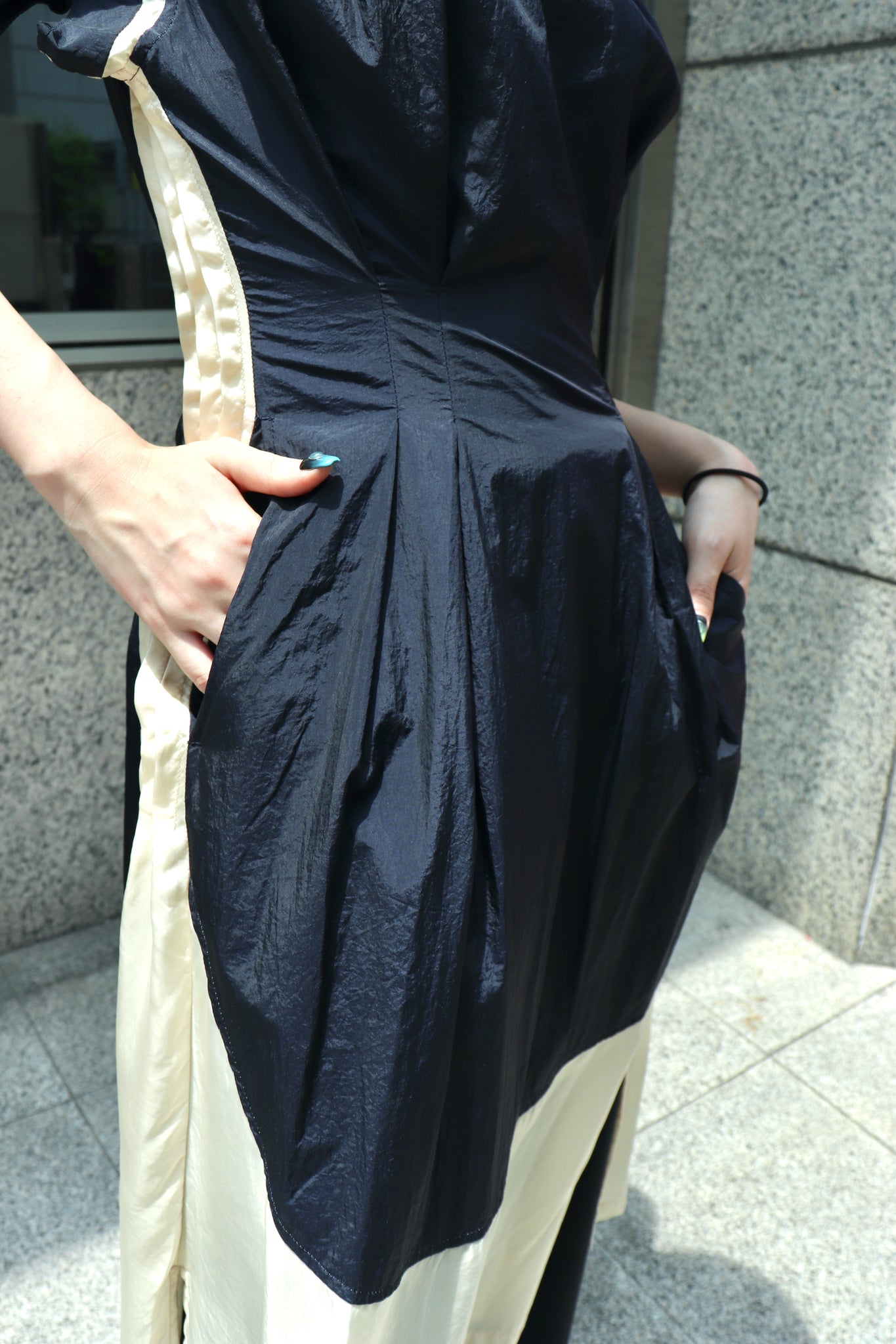 LENZのDOCKING DRESSを使用したスタイリング画像