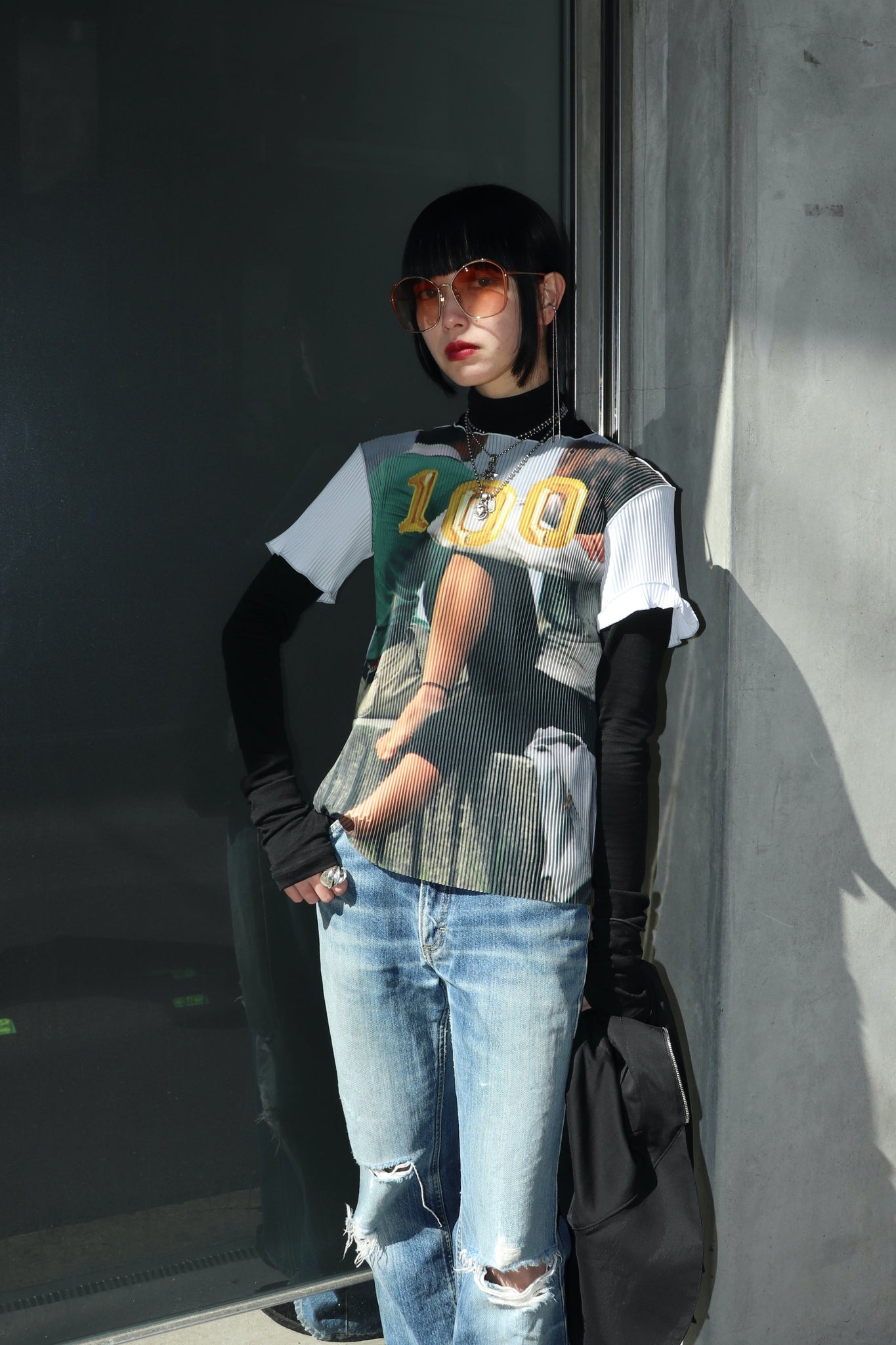 Styling image using TODO KOTOHAYOKOZAWA 23SS Graphic Short Sleeve Top